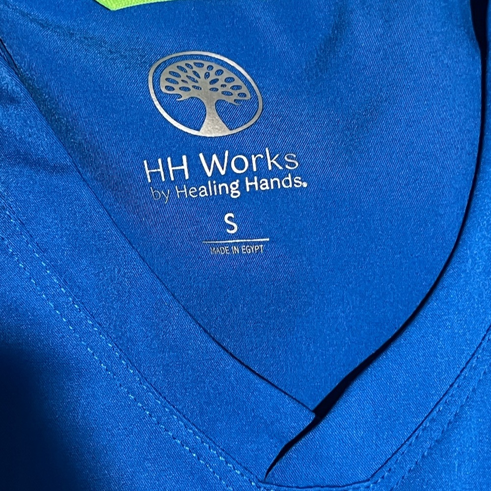 Healing Hands Maternity Scrub Set in Royal Blue - Picture 4 of 6